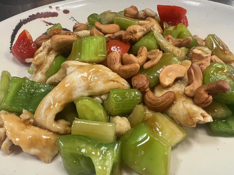 (L) Chicken w. Cashew Nut
