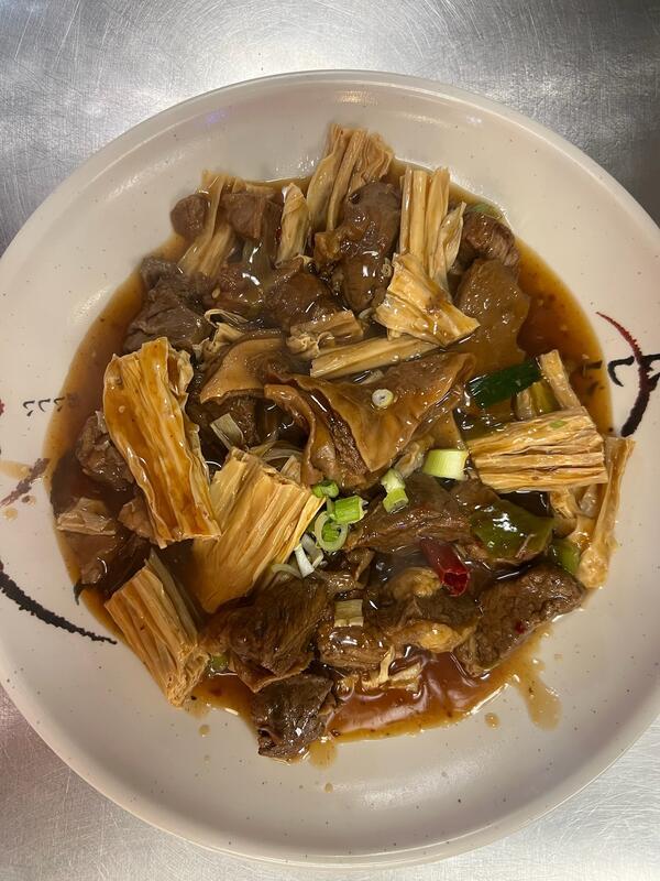 Braised Beef w. Dry Tofu